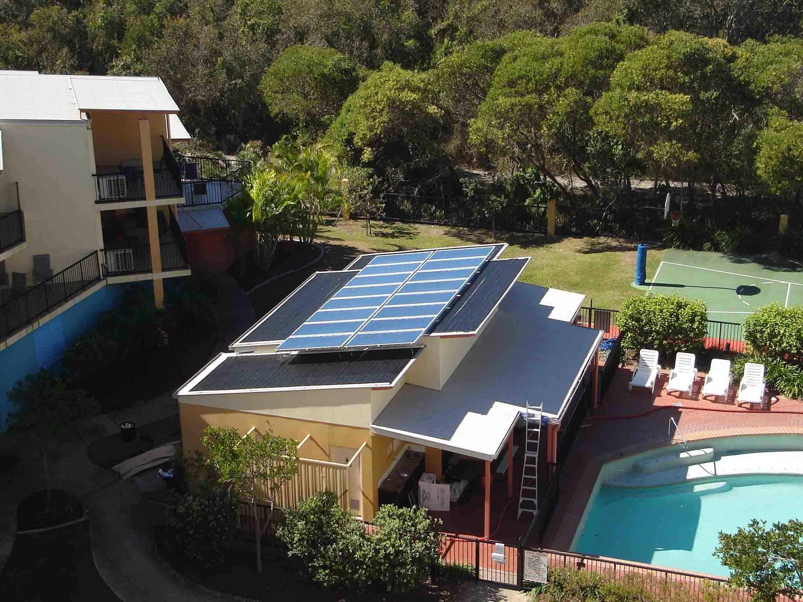 KSA On Roof mounted solar thermal collectors